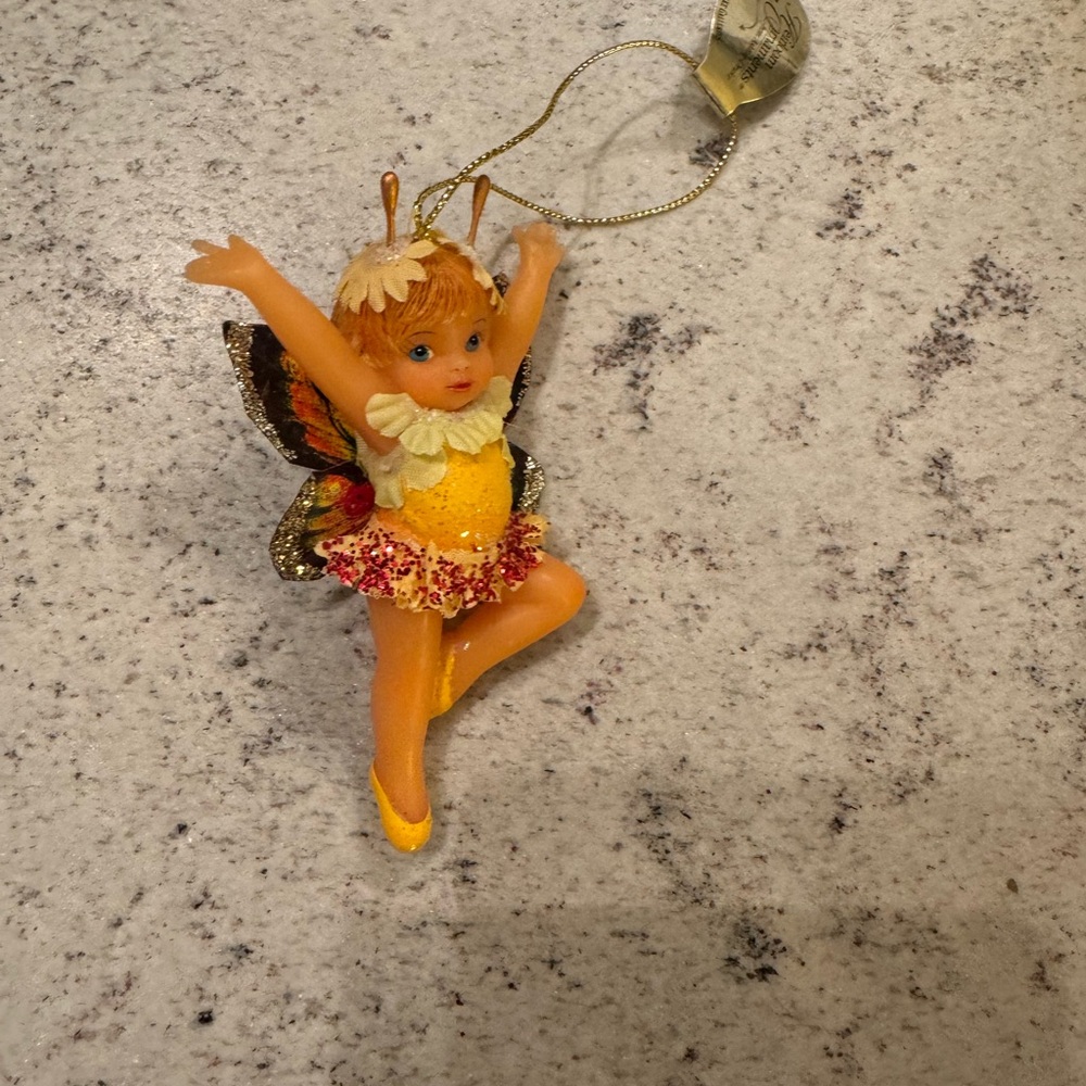 Ashton Drake Heirloom Ornaments "Butterfly
Delight" The Enchanted Garden.